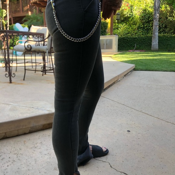 Denim - Picture 3 of 4